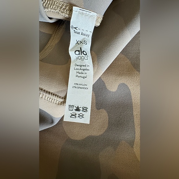 ALO High-Waist Camo Vapor Legging - Picture 8 of 8